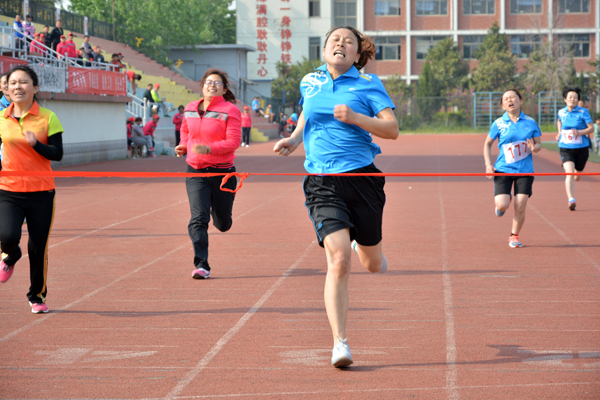 新华集团二零一五年春季运动会隆重举行 第 6 张 新华集团二零一五年春季运动会隆重举行 第 6 张