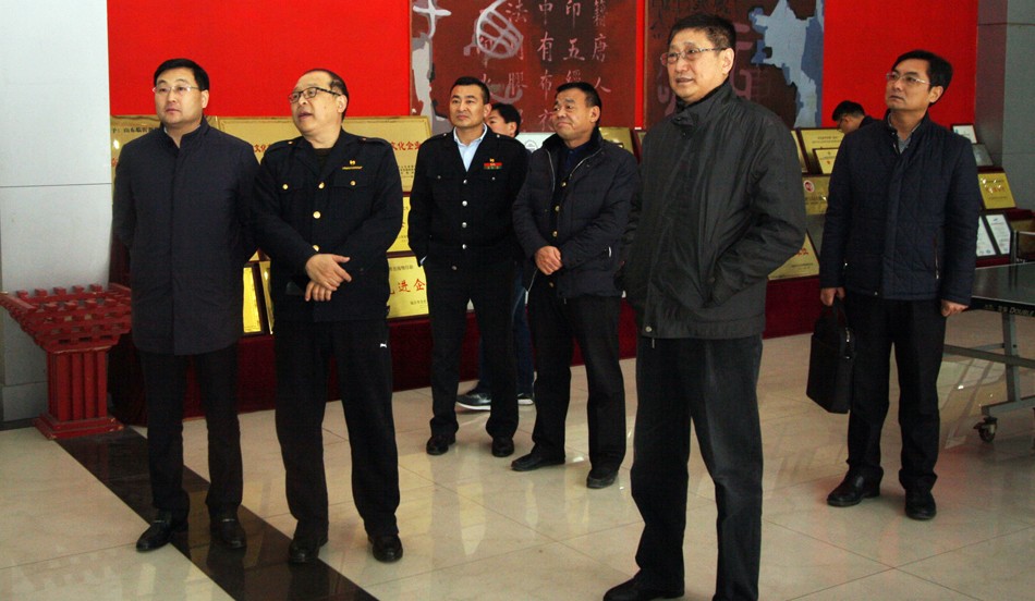 市国资委党委副书记、主任陈广善一行 莅临集团指导工作 第 1 张 市国资委党委副书记、主任陈广善一行 莅临集团指导工作 第 1 张