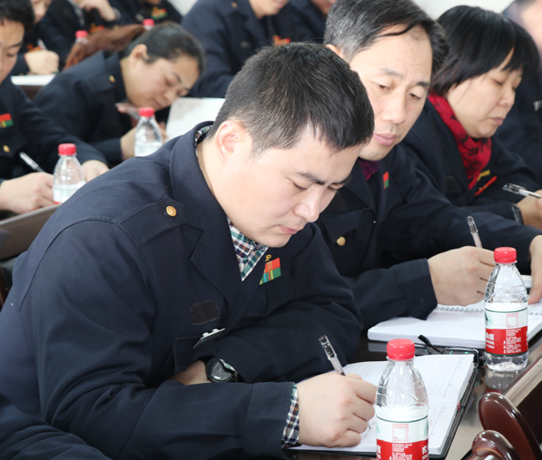 临沂新华七届二次职工代表大会隆重召开 第 7 张 临沂新华七届二次职工代表大会隆重召开 第 7 张