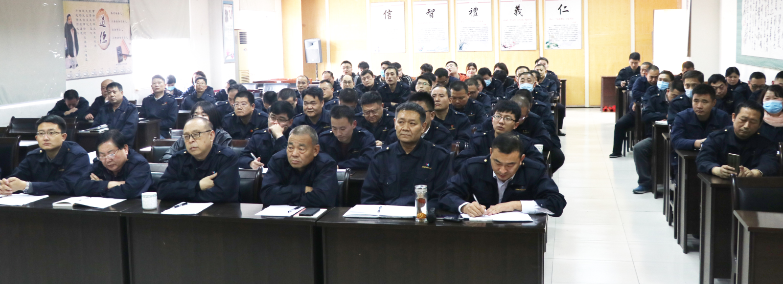 临沂新华召开2020年“全员读书活动”交流会 第 1 张 临沂新华召开2020年“全员读书活动”交流会 第 1 张